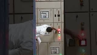 main feeder voltage & Ampere check  #electrician #live  #electrical_work #sefty