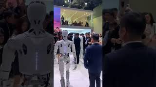 Whoa!🤖Xpeng Iron's Walking is Seriously Fluid – Even More Natural Than ENGINEAI. #xpeng #engineai