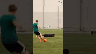 When the wrong YouTuber does the crossbar challenge 💀