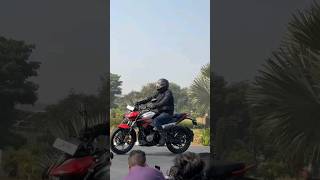 Here is the new Hero Xtreme 125R, launched at ₹ 95,000! #shorts #heroxtreme125r #motoroids #newbike