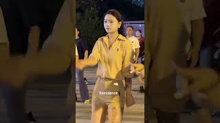 Dancing lady #dance #happydance #trending #shorts #healthyfun #beautiful #yt