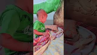 mobile dicchi na dekhe rag korce