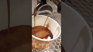 Rosetta Latte #viralvideo #ananas #kuwaitview #coffeeart #baristalife #barista #coffee #latteart