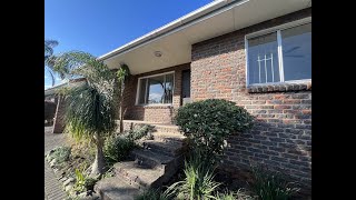COMPLEX LIVING IN BONNIE DOON.