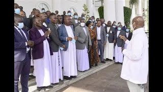 President M7 Agenze e Bulange Mengo asuubizza ekizimbe kya 50B, Nabalangira webanalundira embizzi.