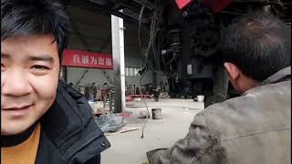 卡车吕哥过完年到服务站保养车，费用1930元，你们说贵吗？