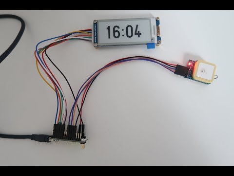 Self-adjusting clock with e-display