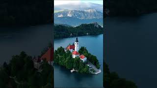 Lake Bled, Slovenia is definitely worth the hype ❤️ #slovenia #slovenija #lakebled #travel #vanlife