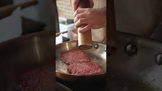 Rating The Cheeseburger From The Menu | KWOOWK