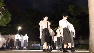 『維新派』無料パフォーマンス 大阪市役所南側女神像横（中之島オープンテラス横）