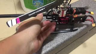 丸飛機朗宇M2對頻 只要按著BIND鍵約3-5秒後放開 再開搖控器電源 就能自動對頻。