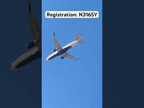 Delta Airlines Embraer E175LR takeoff at LaGuardia Airport #delta #embraer #aviation