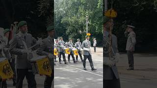 Stabsmusikkorps der Bundeswehr marschiert durch Berlin🦅🇩🇪#bundeswehr #militär #soldaten #army