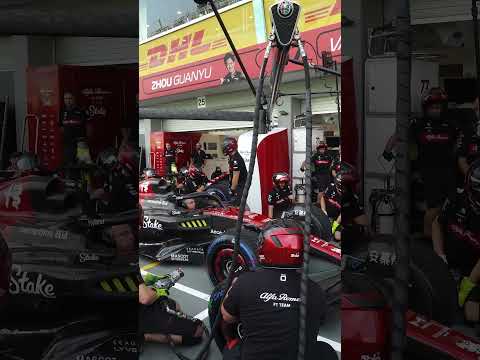 Alfa Romeo Team Pit Stop Tire Change | 2023 Singapore Grand Prix | #f1singapore