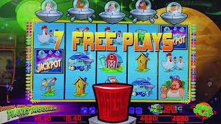 Invaders is one of my favorite games #tbtslots #slots #slotchannel