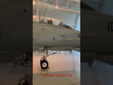 F14 Tomcat Flies Today! #avgeekoftheweek #fighterjet #f14tomcat #militaryaircraft #aviationhistory