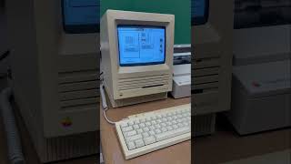 The Macintosh SE was released March 2nd 1987 #retrocomputing #80s #marchintosh #nostalgia #asmr