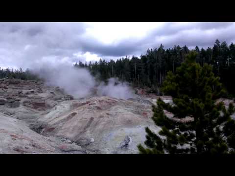 Steamboat Geyser in Yellowstone being a tease