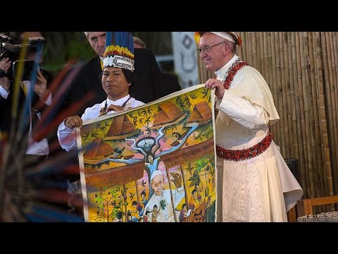 Peruvians remember Pope Francis through photo exhibition in Miraflores