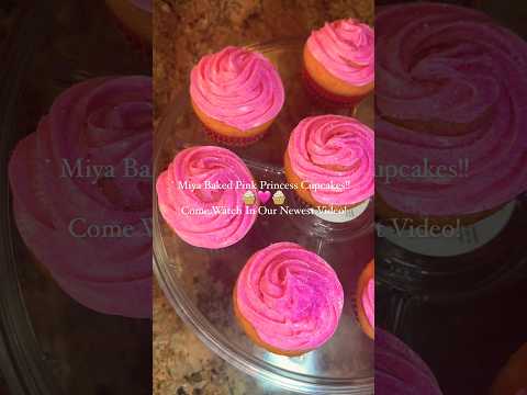 Miya Baked Some Delicious Strawberry Cupcakes🧁🍓 #fyp #trending  #preschoolactivites #toddlerbaking