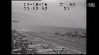 美国一架E 2C“鹰眼”预警机进行航母着舰时失败