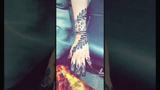 Beautiful henna by Dia Bella