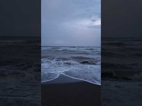 فهم في روضة يحبرون 🌊 منظر مهيب للبحر 💙 ياسر الدوسري 💦 #قرآن #اكسبلور #ياسر_الدوسري #مطر #بحر #ماء 💙🌧