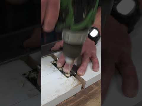 Foldable saw horse build