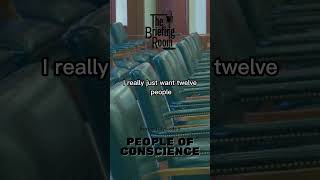 How does a defense attorney prepare the jury?