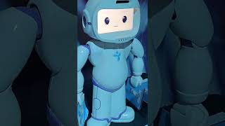 Interaction with Robot in Roboland #robot #interaction #robots #robotshow #roboland #robo