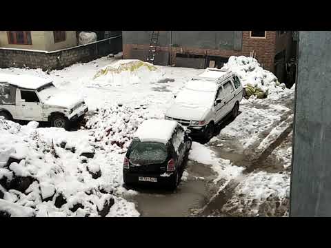 Snow fall in Manali