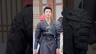 Handsome General Tang Qianzi from old shooting day.😍😍 #ChenZheyuan #陈哲远 #ChasingDreams #梦花廷