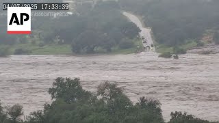 Videos show water rising within minutes during Texas flash flood
