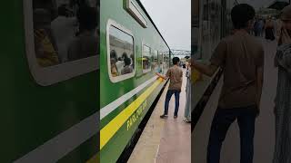 Premium Train Green Line at Rawalpindi Railway Station | Pakistan Railways | Anjum Jamil