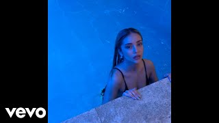 Ana Mena - La Gata Bajo la Lluvia