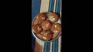 Asi vali mitaai khane k liya like comment kare