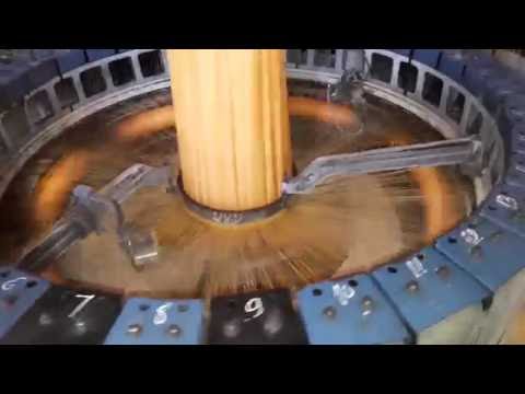 Bag- weaving machine working