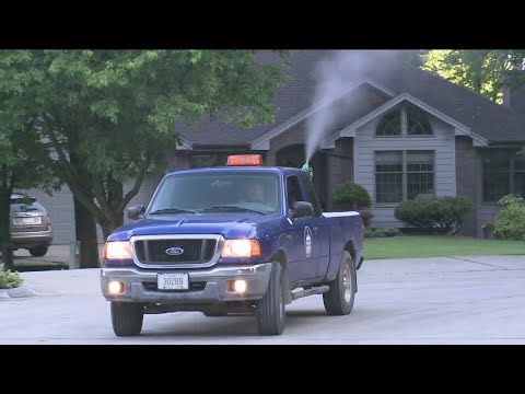 Des Moines cuts neighborhood mosquito spraying, decreases other abatement