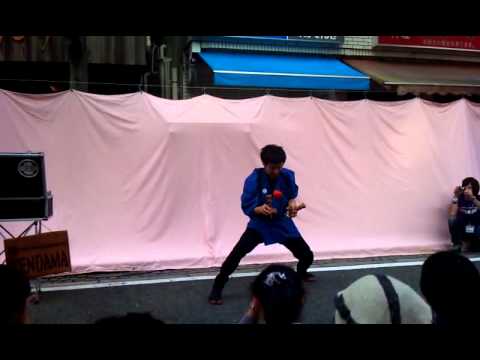 [野毛大道芸] けん玉師 伊藤佑介 2010/10/03