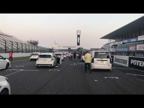 鈴鹿サーキットのコース内を歩きました(´・∀・｀)