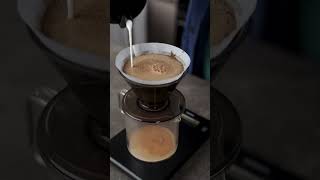 Milk pour over #barista #coffee #goldenbrowncoffee #pourover #milk #milkpourover #v60 #cafe