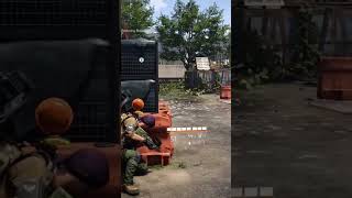 #division2 #shorts haha shot him in both nut sacks he's like whooooyaaaaahhh! Lol