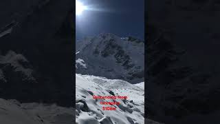 Surrounded by mountains . Awesome view #larkepass #nepal  #gorkha #manang #manaslucircuit #trekking