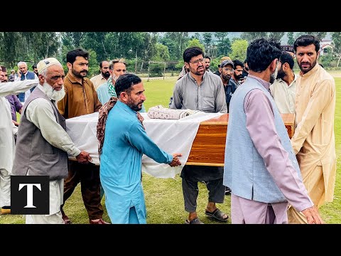 Mourners in Pakistan Vow Revenge After India Attacks