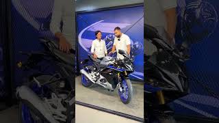 yamaha carbon fibre addition chahiye