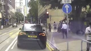 車CAM直擊 - 你夠大命 😵 兩架車都停得切無T骨到你