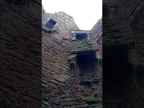 When you become an ADHD stereotype in Caerlaverock Castle