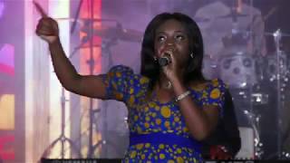 Newie - U Mudzimu E Ethe (Live)