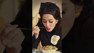 Katy Perry's AI Clone eating noodles #aiclone #clone #alien
