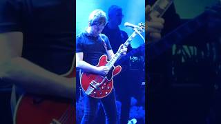 Noel Gallagher emotional guitar solo Don't Look Back in Anger 2023 Japan Tour Osaka